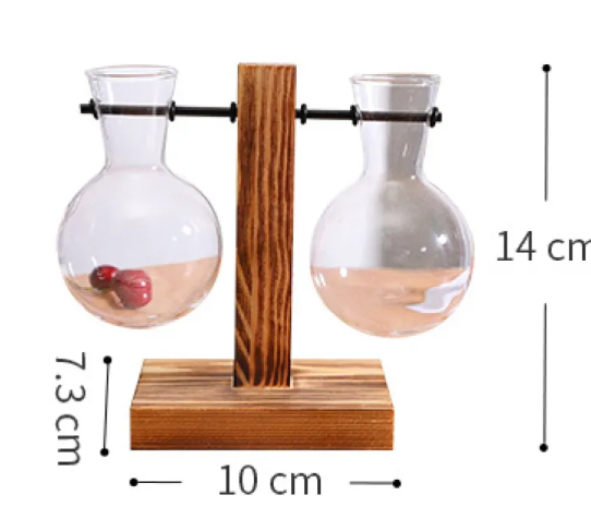 Sculptural Iron Vase — Minimal Table Decor
