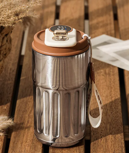Smart Insulated Bottle with Temperature Display — 15 oz